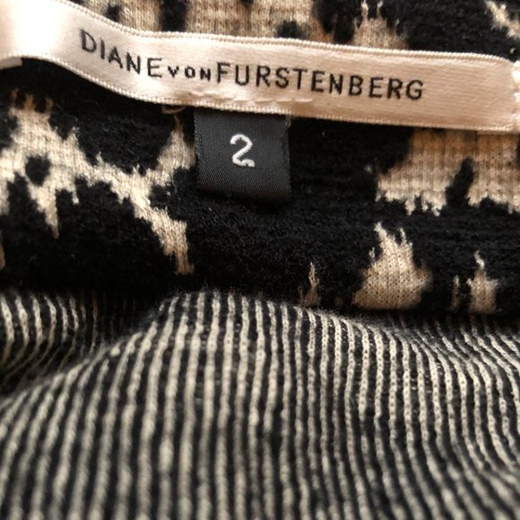 Diane von Furstenberg Wool Blend Midi Length A-Line Skirt, Size US 2 - Picture 3 of 8